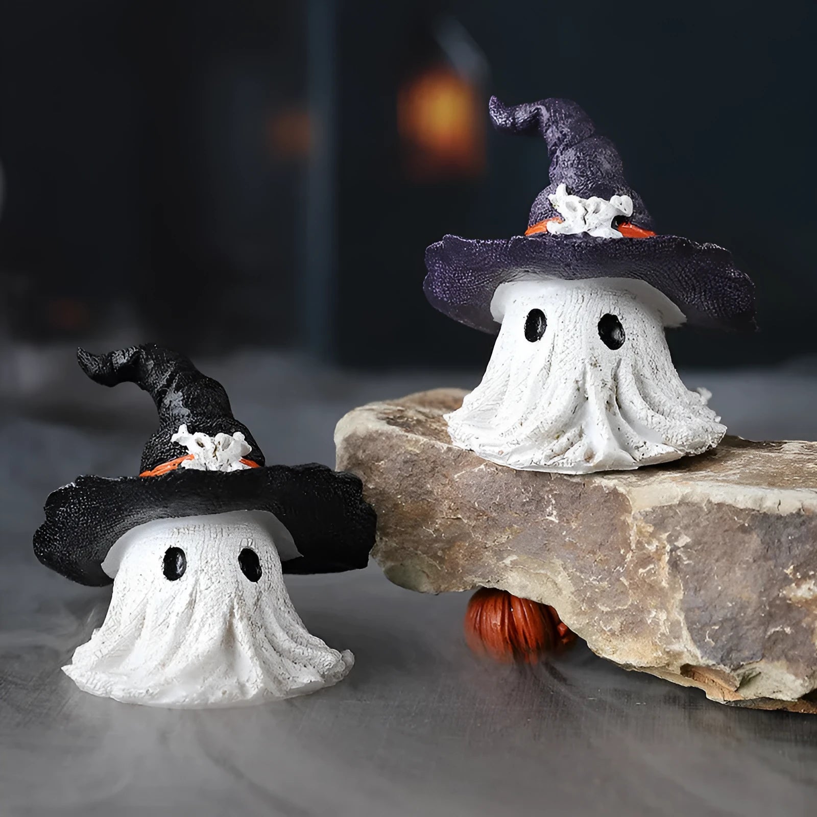 Purple and black resin wizard hat ornaments for Halloween and Christmas decorations