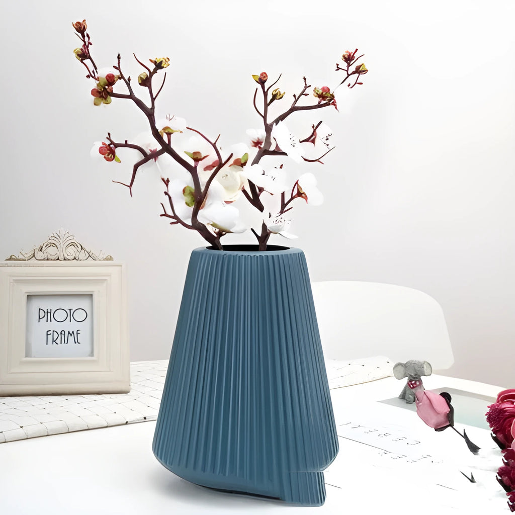 Colourful melamine plastic decorative vase measuring 16cm by 20cm in white, pink, green, or blue