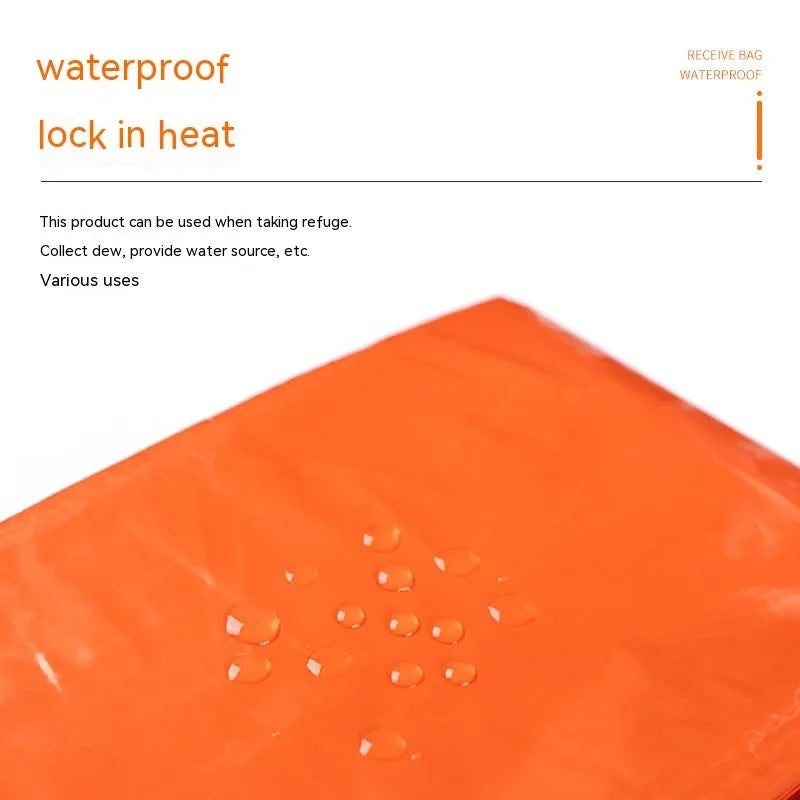 Portable emergency tent with sleeping bag and raincoat in orange or green colours