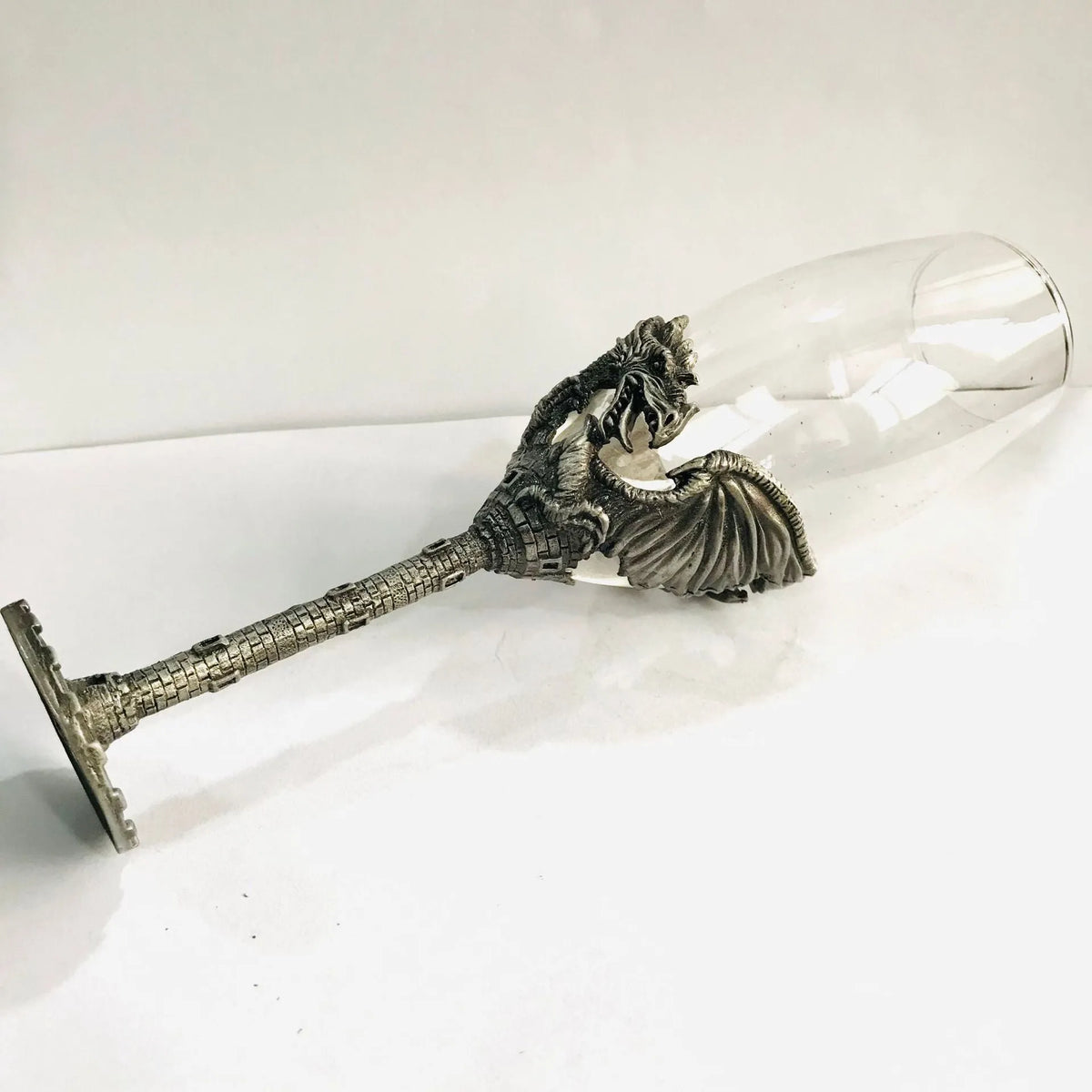 Alloy dinosaur champagne glass goblet in ancient tin colour, 6 x 21 cm retro wine glass for champagne