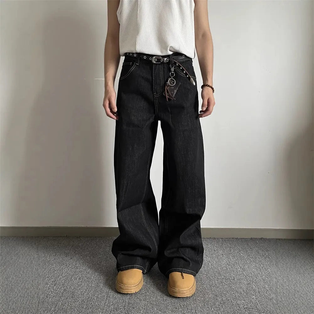 Black loose wide-leg retro jeans with a straight-leg cut and mid waist on a mannequin.