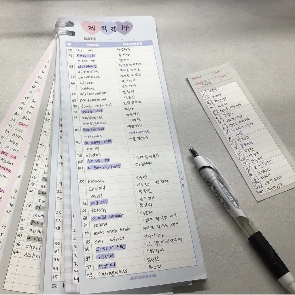 Vertical format notepad with blue cover showing B5 half dimensions and double-sided printing capability