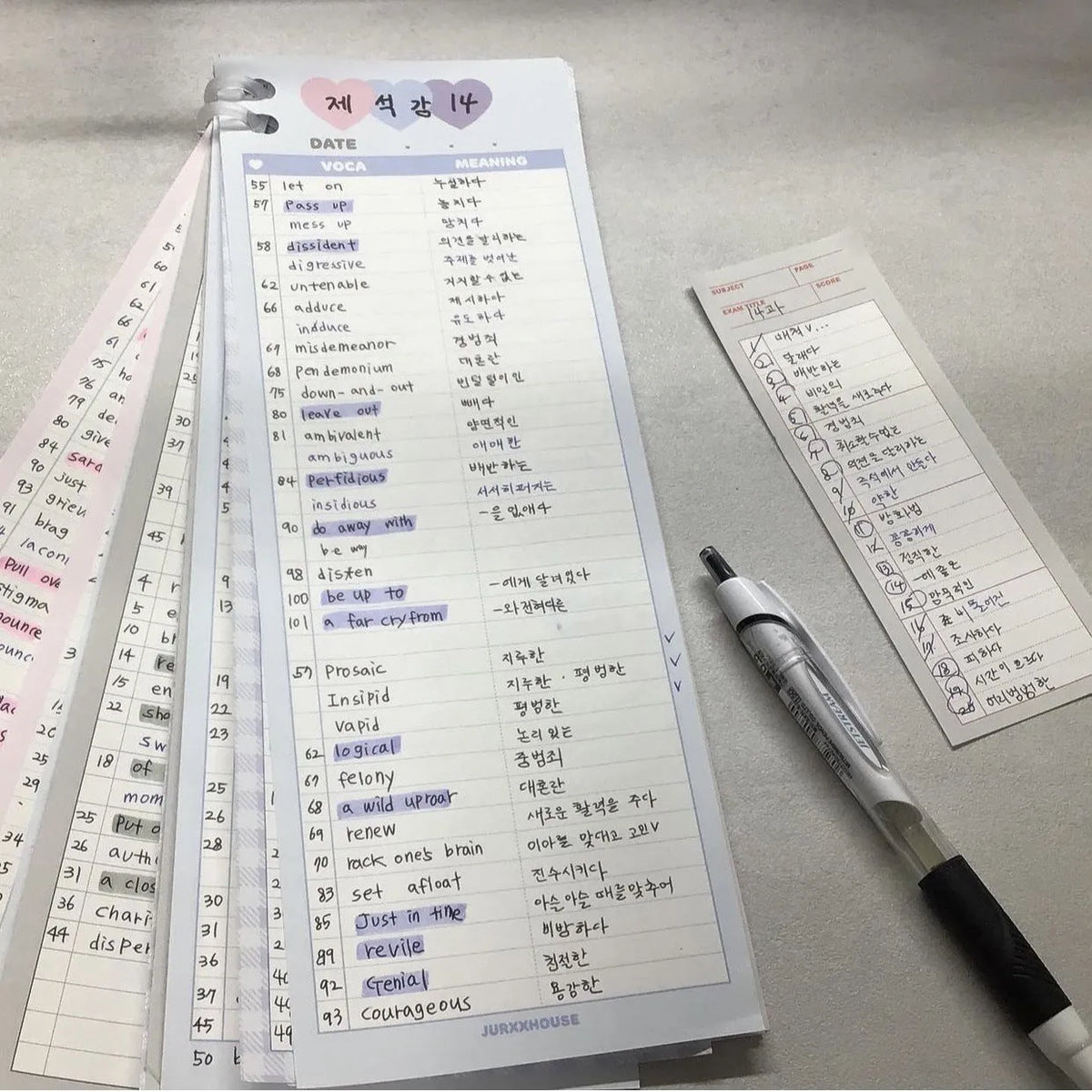 Vertical format notepad with blue cover showing B5 half dimensions and double-sided printing capability