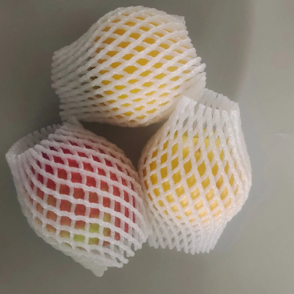 White foam net protective cover for fruit packing with hybrid shockproof design