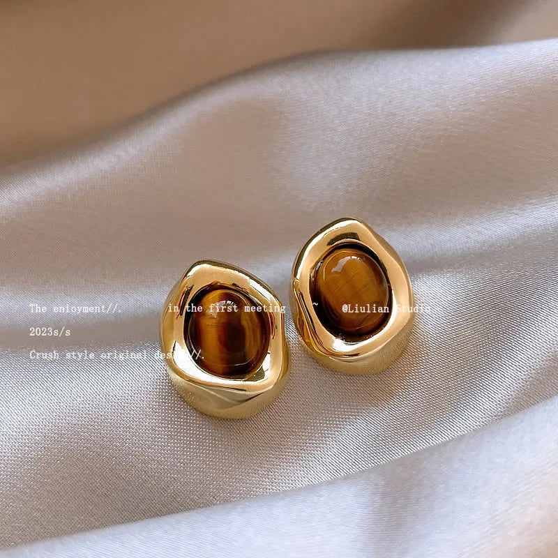 Handmade alloy geometric ear rings with electroplating in Maillard Amber and Tigereye styles featuring tassel details