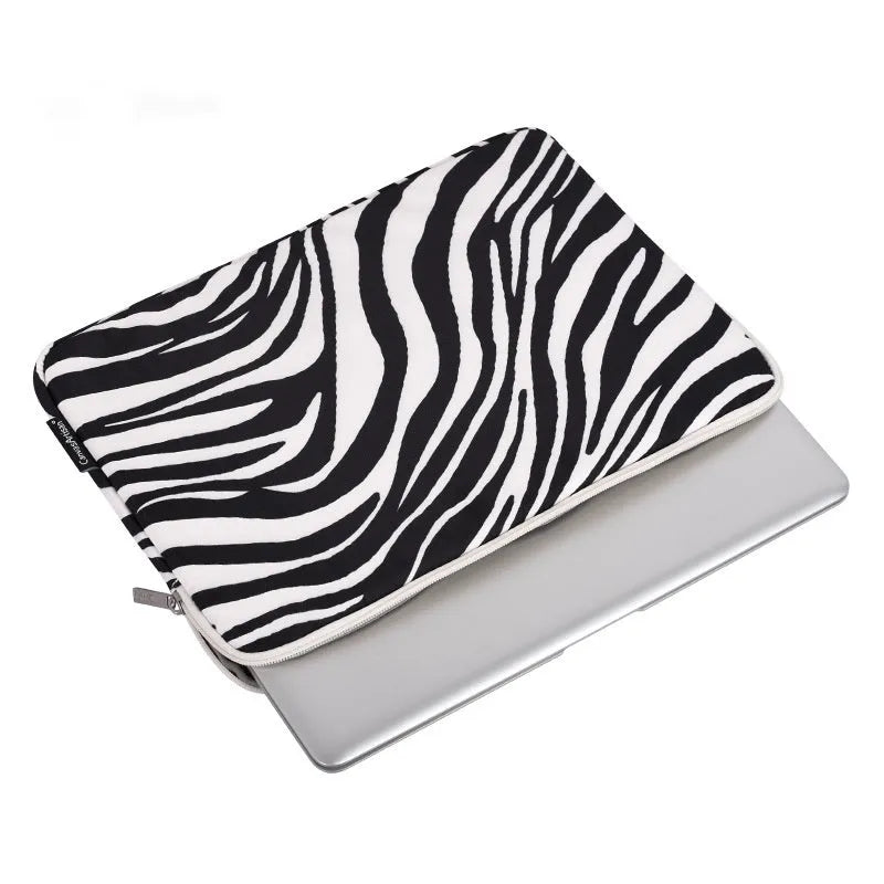 Black and white zebra pattern polyester digital notebook protective sleeve for 11 to 17 inch devices