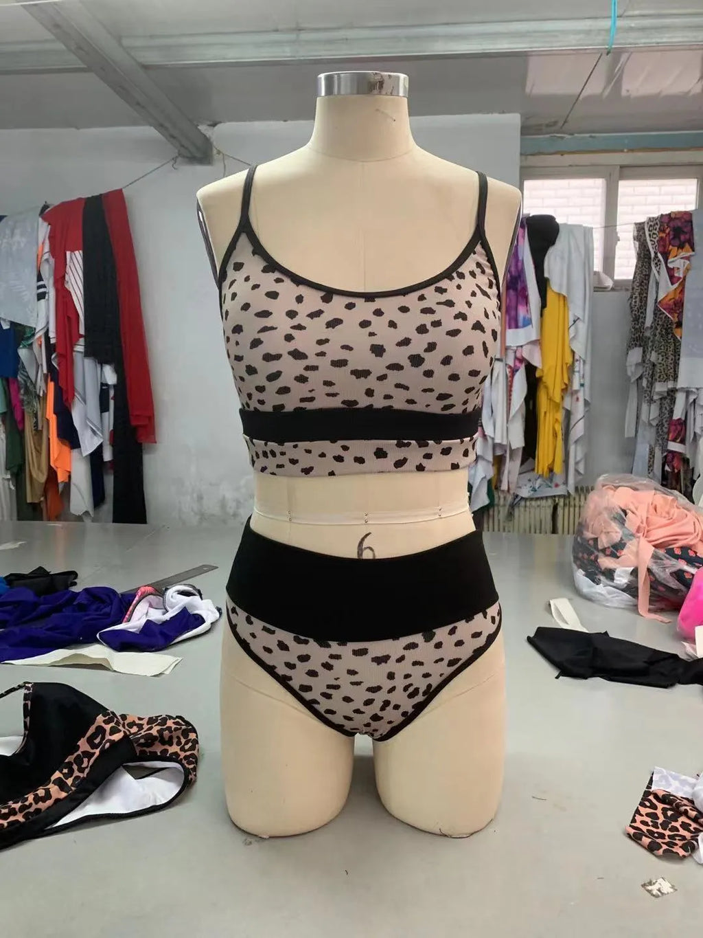 Women's high waist bikini set in leopard print and white colour options