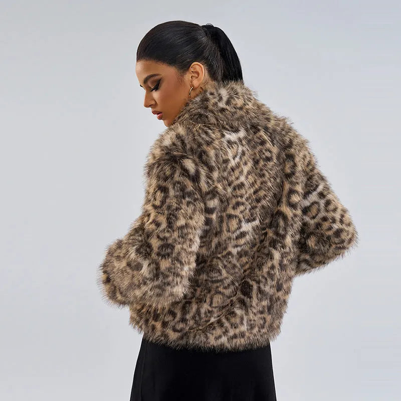 Leopard print street fashion coat for women with regular sleeves and 50cm length