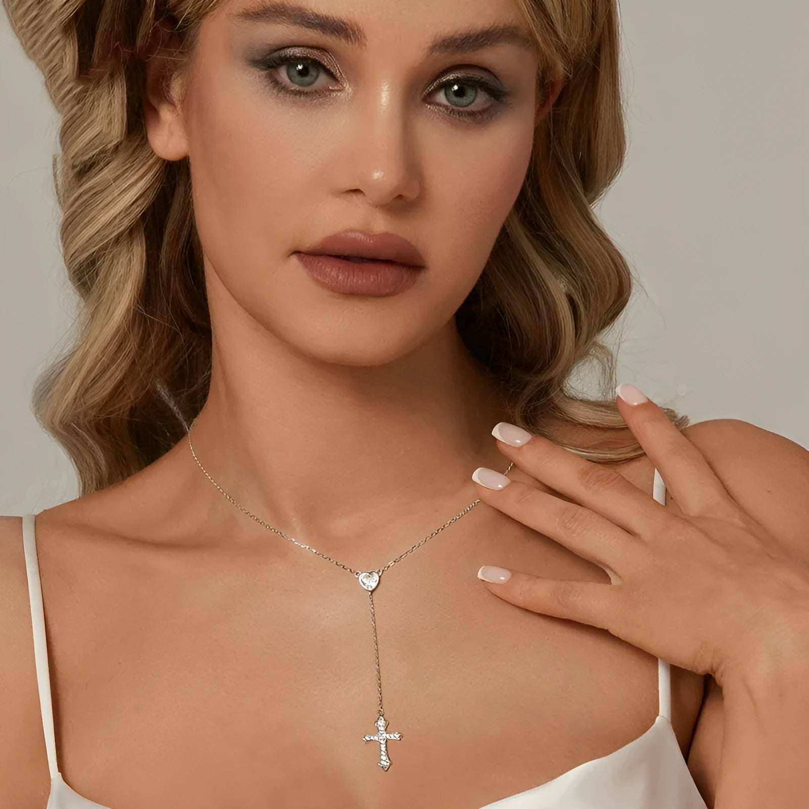 Women's 925 silver V-neck love cross necklace with O-ring chain in BSN384 colour