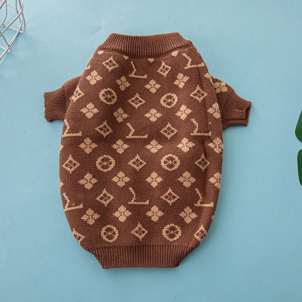 A thick wool dog sweater shown in a monochrome colour, sized for a medium dog.