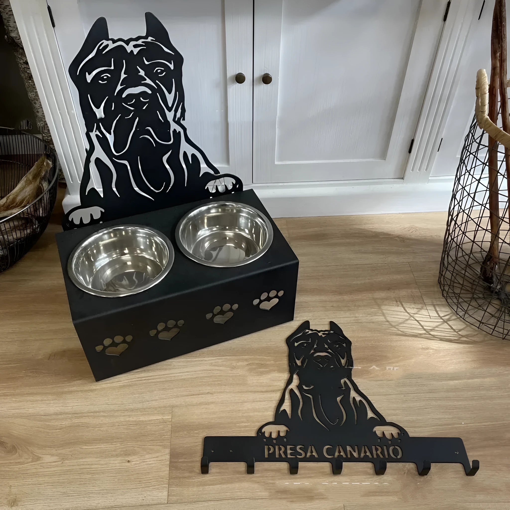 Personalised dog bowl holder with custom dog name in stainless steel and iron, 33 cm size