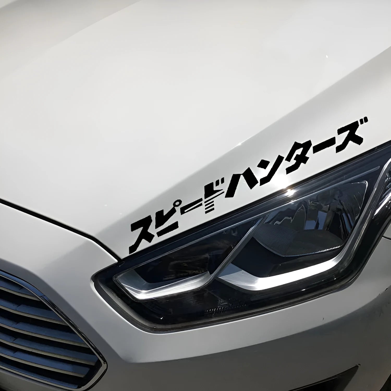 Japanese reflective car safety sticker measuring 35x35cm in black and white options