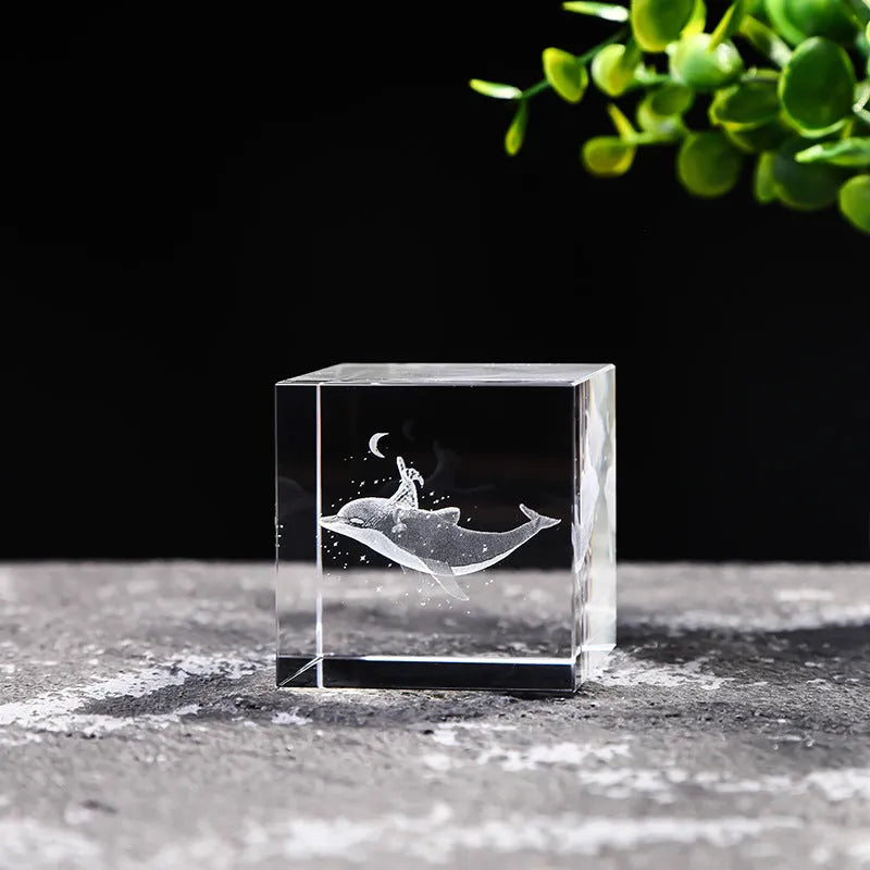 White crystal cube ornament in square sizes from 40mm to 80mm for desktop and shelf display