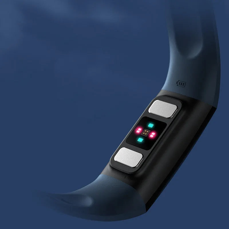 Black smart watch with 1.1 inch screen for blood pressure blood oxygen heart rate ECG monitoring