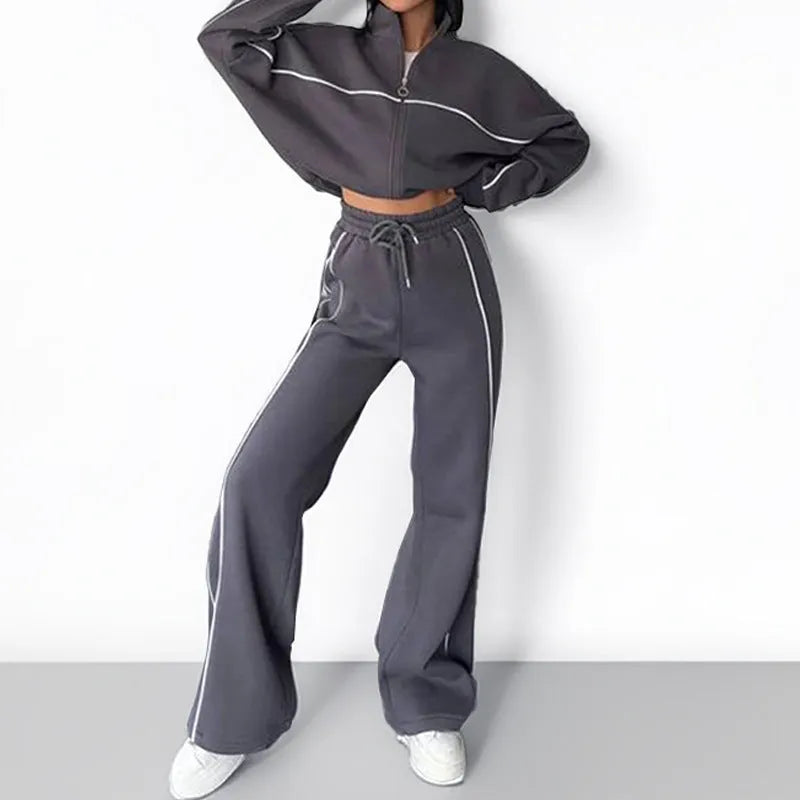 Casual suit set with mock neck hoodie and striped lace-up trousers in polyester fabric