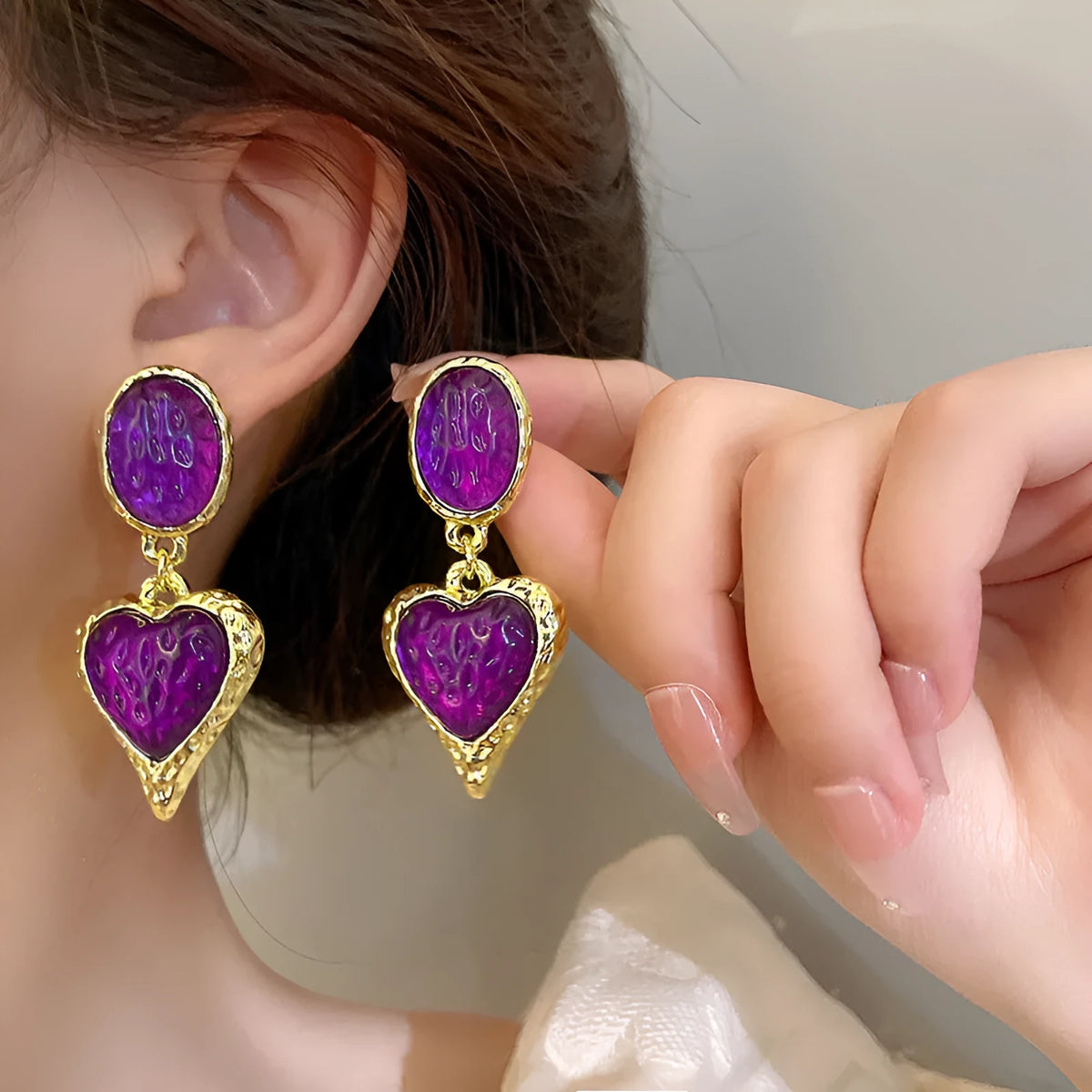 Alloy pleated oval love heart stud earrings with silver needle detailing in multiple colour options